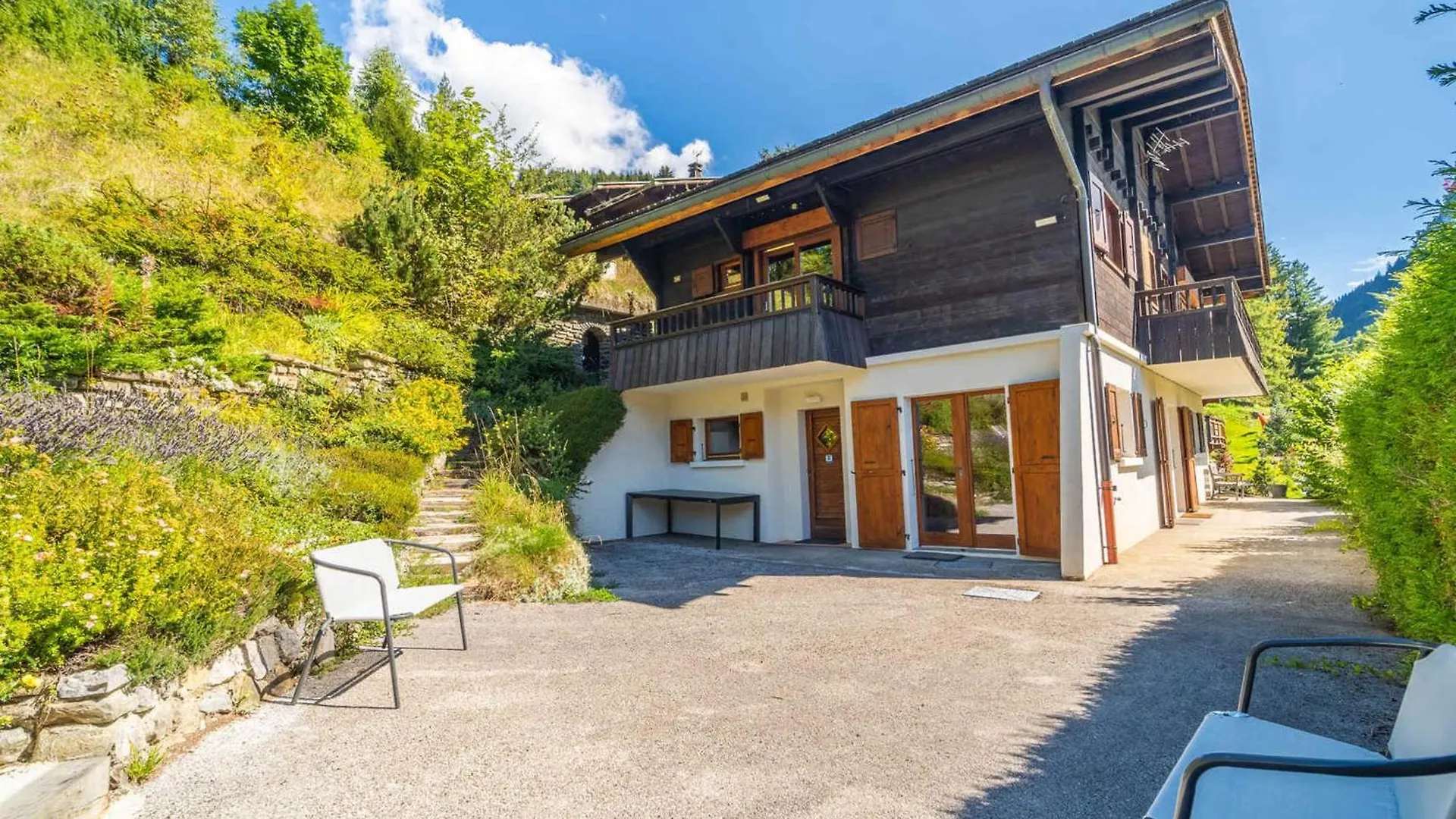 Chalet Cosy A La Clusaz, 9 Pers, 4 Chambres, Wifi, Proche Pistes - Fr-1-437-103 0*,  France